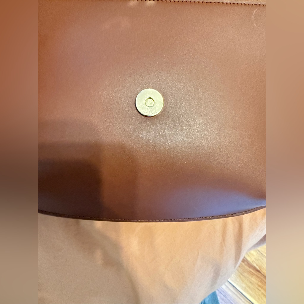 A.P.C. Sarah Tan Leather Shoulder Bag — image 2 of 8